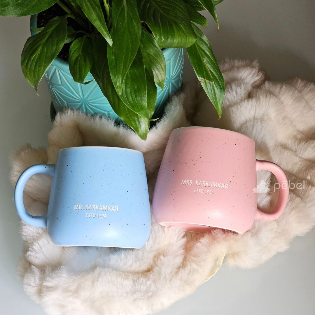Customized pastel coffee mugs for couples in hamper