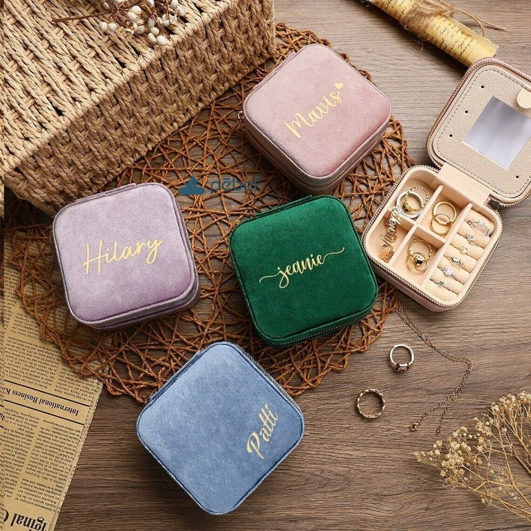 Personalized jewelry organizer boxes