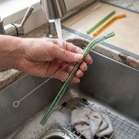 Straw cleaner 